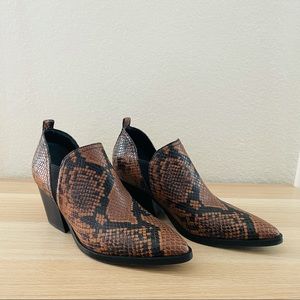 “Snake skin” booties